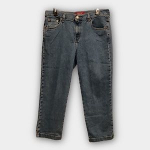 Levi’s Classic Slim Stretch Cropped Mid-Wash Outside Rivets Blue Denim Jeans